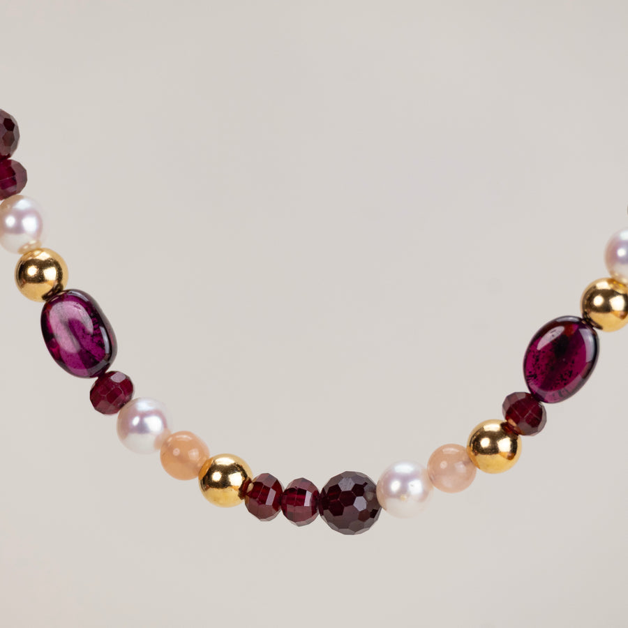Esme Necklace 