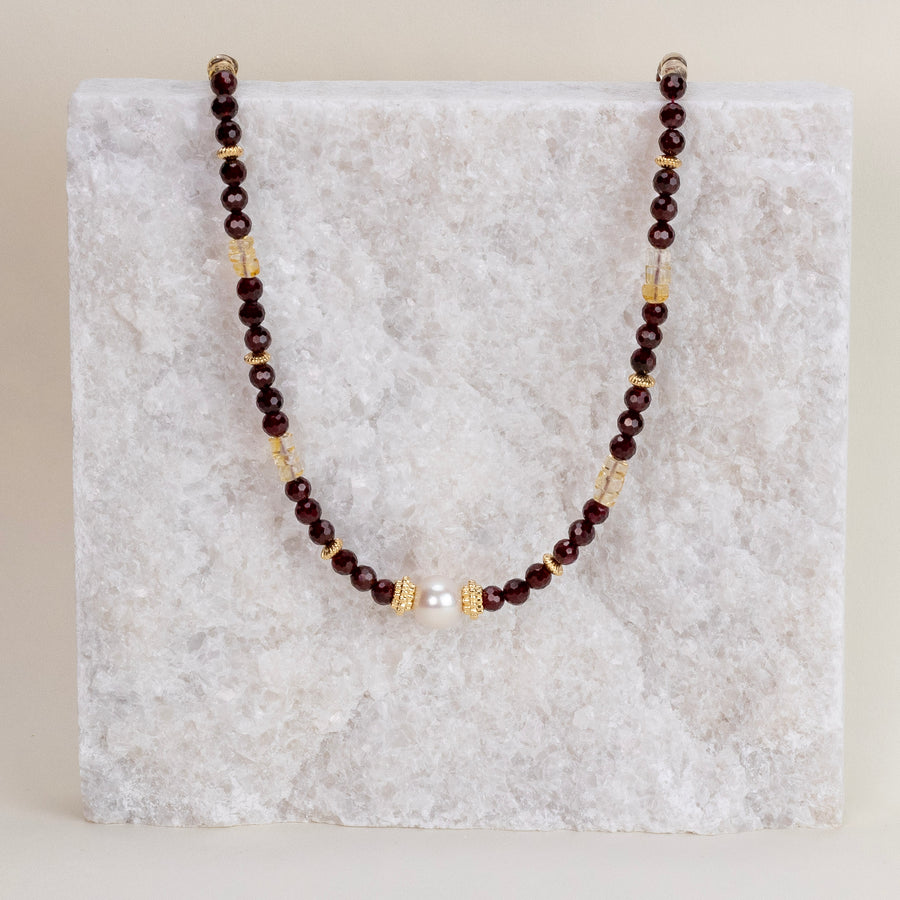 Daphne Necklace 